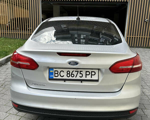 Сірий Форд Фокус, об'ємом двигуна 2 л та пробігом 143 тис. км за 7900 $, фото 6 на Automoto.ua