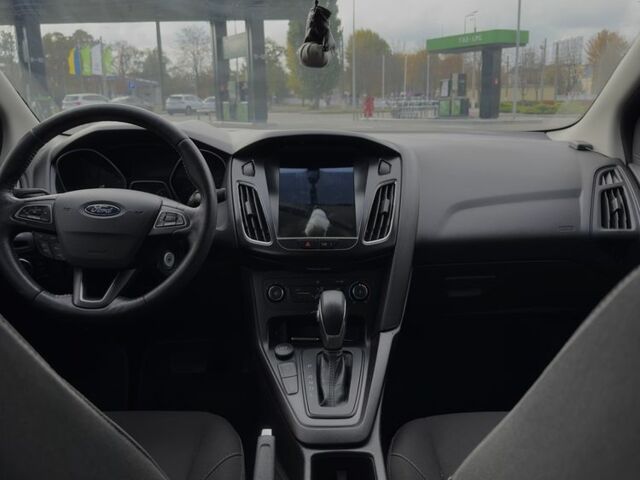 Сірий Форд Фокус, об'ємом двигуна 2 л та пробігом 76 тис. км за 8800 $, фото 11 на Automoto.ua