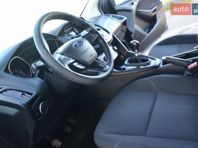 Сірий Форд Фокус, об'ємом двигуна 1 л та пробігом 125 тис. км за 6250 $, фото 45 на Automoto.ua