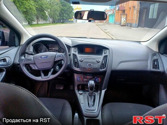 Сірий Форд Фокус, об'ємом двигуна 1 л та пробігом 121 тис. км за 8900 $, фото 2 на Automoto.ua