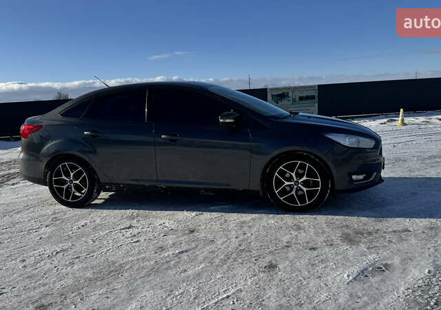 Серый Форд Фокус, объемом двигателя 2 л и пробегом 119 тыс. км за 9800 $, фото 7 на Automoto.ua