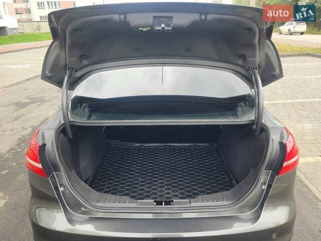 Серый Форд Фокус, объемом двигателя 2 л и пробегом 140 тыс. км за 8500 $, фото 10 на Automoto.ua