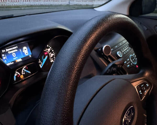 Сірий Форд Фокус, об'ємом двигуна 2 л та пробігом 82 тис. км за 8700 $, фото 20 на Automoto.ua