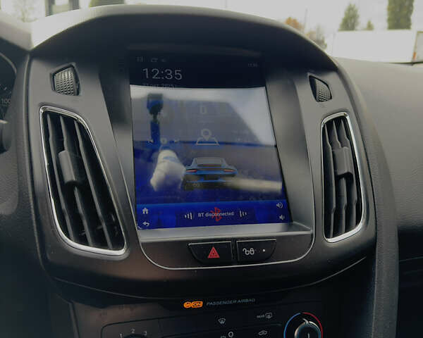 Форд Фокус 2017 в Кременчуге на Automoto.ua Серый Форд Фокус, объемом двигателя 2 л и пробегом 76 тыс. км за 9000 $, фото 15 на Automoto.ua