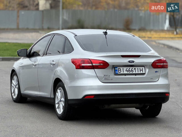 Серый Форд Фокус, объемом двигателя 2 л и пробегом 78 тыс. км за 8500 $, фото 2 на Automoto.ua