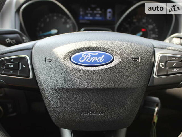 Сірий Форд Фокус, об'ємом двигуна 0 л та пробігом 203 тис. км за 8199 $, фото 6 на Automoto.ua