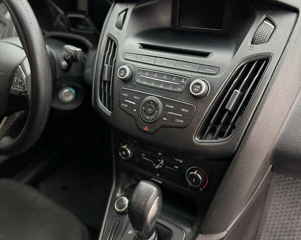 Серый Форд Фокус, объемом двигателя 2 л и пробегом 112 тыс. км за 8500 $, фото 23 на Automoto.ua