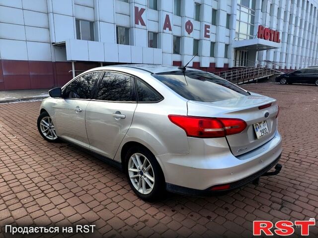 Серый Форд Фокус, объемом двигателя 2 л и пробегом 81 тыс. км за 9500 $, фото 4 на Automoto.ua