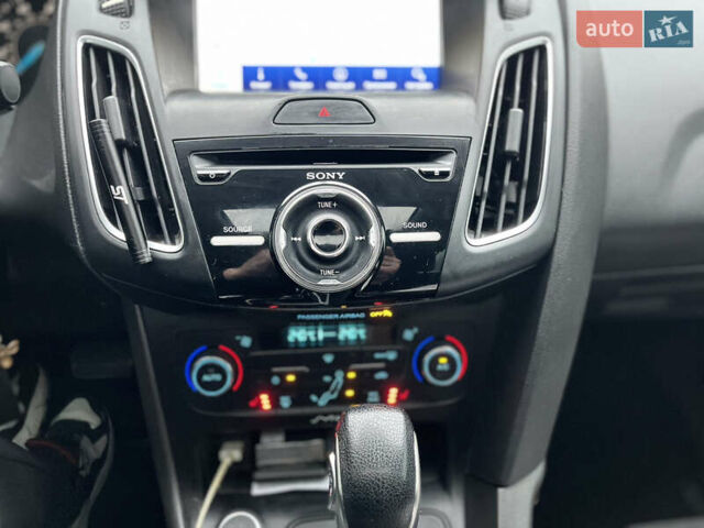 Серый Форд Фокус, объемом двигателя 2 л и пробегом 206 тыс. км за 11500 $, фото 11 на Automoto.ua