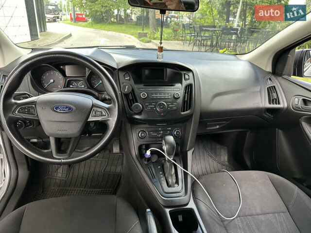 Сірий Форд Фокус, об'ємом двигуна 2 л та пробігом 143 тис. км за 7900 $, фото 9 на Automoto.ua