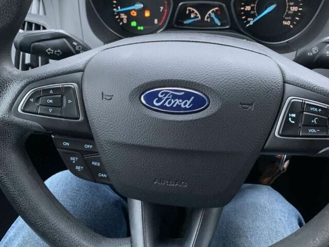 Серый Форд Фокус, объемом двигателя 1 л и пробегом 155 тыс. км за 7000 $, фото 4 на Automoto.ua