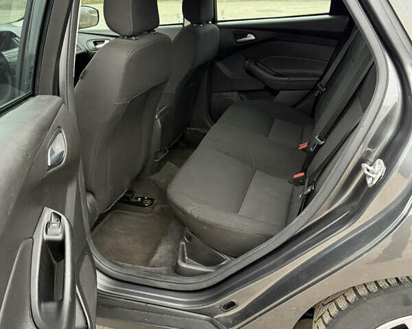 Сірий Форд Фокус, об'ємом двигуна 2 л та пробігом 119 тис. км за 8500 $, фото 14 на Automoto.ua