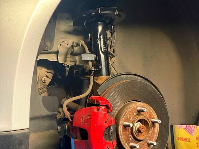 Серый Форд Фокус, объемом двигателя 2 л и пробегом 83 тыс. км за 9600 $, фото 10 на Automoto.ua