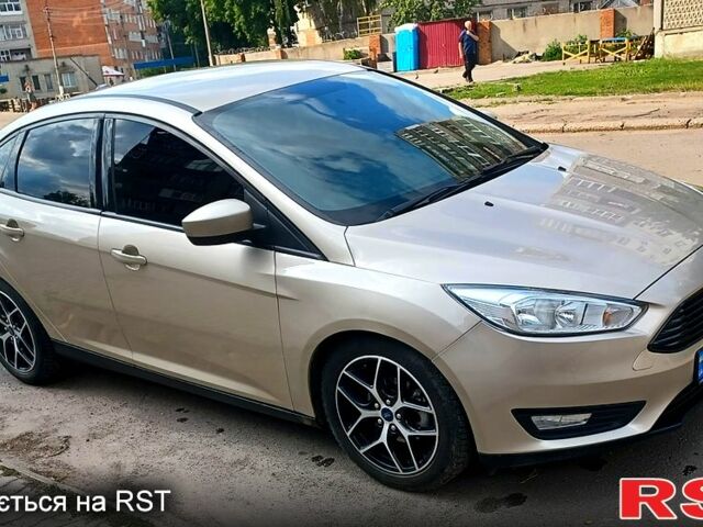 Сірий Форд Фокус, об'ємом двигуна 1 л та пробігом 121 тис. км за 8900 $, фото 1 на Automoto.ua