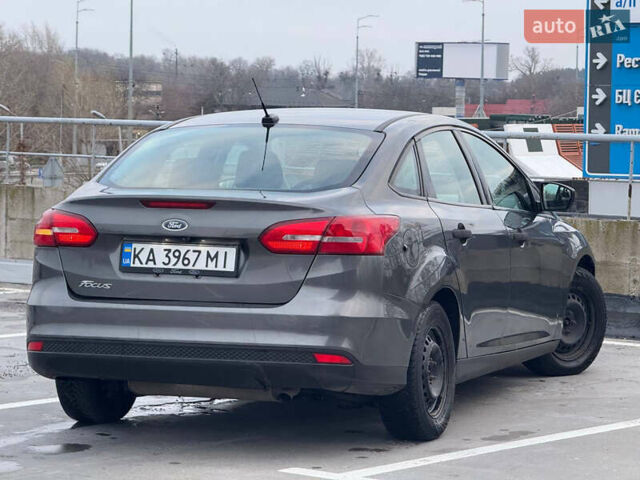 Сірий Форд Фокус, об'ємом двигуна 2 л та пробігом 155 тис. км за 8000 $, фото 5 на Automoto.ua
