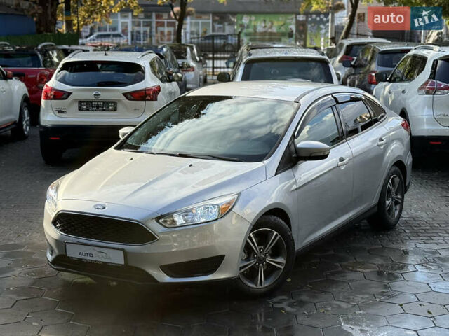 Серый Форд Фокус, объемом двигателя 2 л и пробегом 79 тыс. км за 8900 $, фото 7 на Automoto.ua