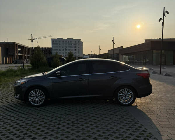 Серый Форд Фокус, объемом двигателя 2 л и пробегом 106 тыс. км за 11000 $, фото 1 на Automoto.ua