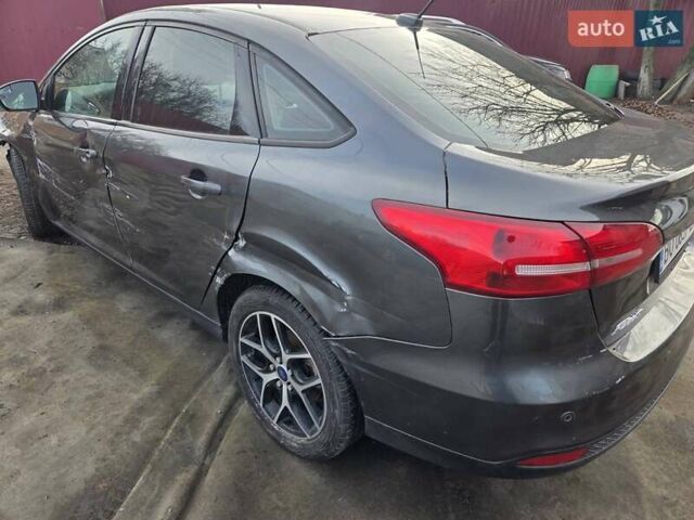 Сірий Форд Фокус, об'ємом двигуна 2 л та пробігом 160 тис. км за 2600 $, фото 13 на Automoto.ua