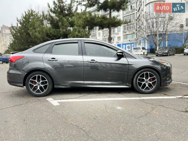 Серый Форд Фокус, объемом двигателя 2 л и пробегом 206 тыс. км за 11500 $, фото 1 на Automoto.ua