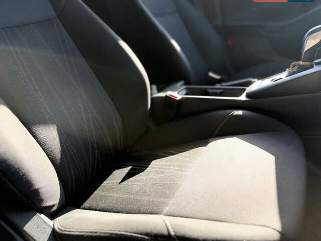 Серый Форд Фокус, объемом двигателя 2 л и пробегом 127 тыс. км за 7800 $, фото 6 на Automoto.ua