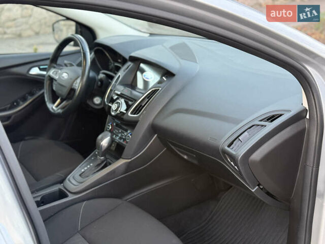 Сірий Форд Фокус, об'ємом двигуна 2 л та пробігом 135 тис. км за 9000 $, фото 17 на Automoto.ua