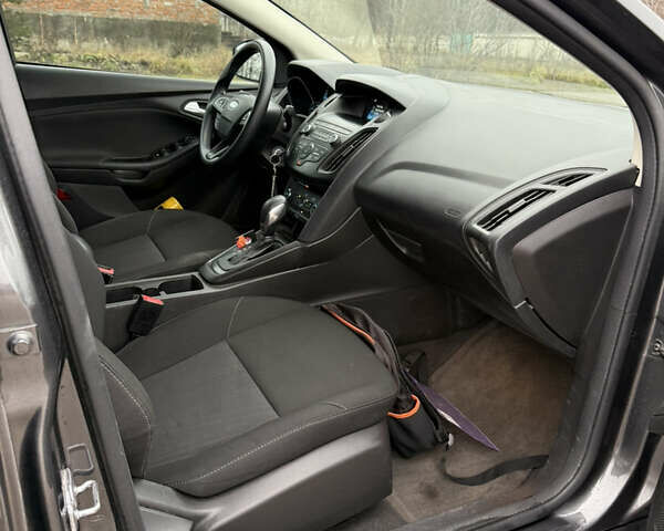 Сірий Форд Фокус, об'ємом двигуна 2 л та пробігом 119 тис. км за 8500 $, фото 11 на Automoto.ua
