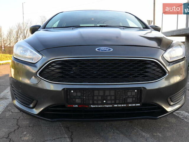 Сірий Форд Фокус, об'ємом двигуна 1 л та пробігом 125 тис. км за 6250 $, фото 15 на Automoto.ua