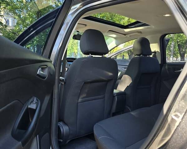 Серый Форд Фокус, объемом двигателя 2 л и пробегом 112 тыс. км за 8900 $, фото 14 на Automoto.ua