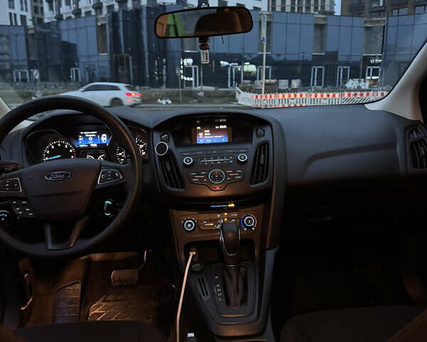 Сірий Форд Фокус, об'ємом двигуна 2 л та пробігом 82 тис. км за 8700 $, фото 18 на Automoto.ua