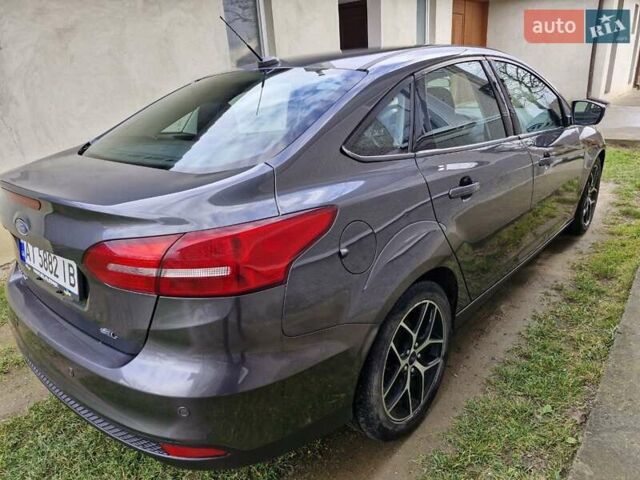 Серый Форд Фокус, объемом двигателя 2 л и пробегом 99 тыс. км за 10300 $, фото 3 на Automoto.ua