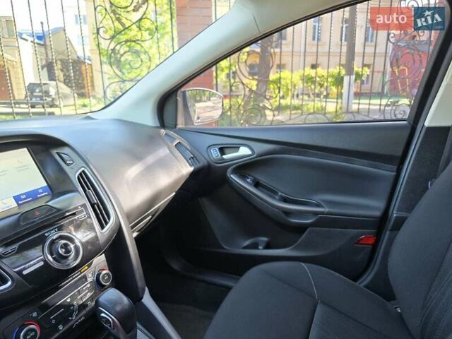 Серый Форд Фокус, объемом двигателя 2 л и пробегом 112 тыс. км за 8900 $, фото 16 на Automoto.ua