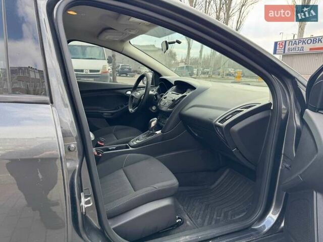 Серый Форд Фокус, объемом двигателя 1 л и пробегом 160 тыс. км за 7500 $, фото 9 на Automoto.ua