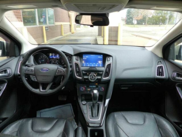 Серый Форд Фокус, объемом двигателя 2 л и пробегом 68 тыс. км за 7500 $, фото 6 на Automoto.ua