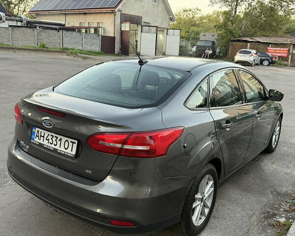 Серый Форд Фокус, объемом двигателя 2 л и пробегом 170 тыс. км за 8100 $, фото 5 на Automoto.ua