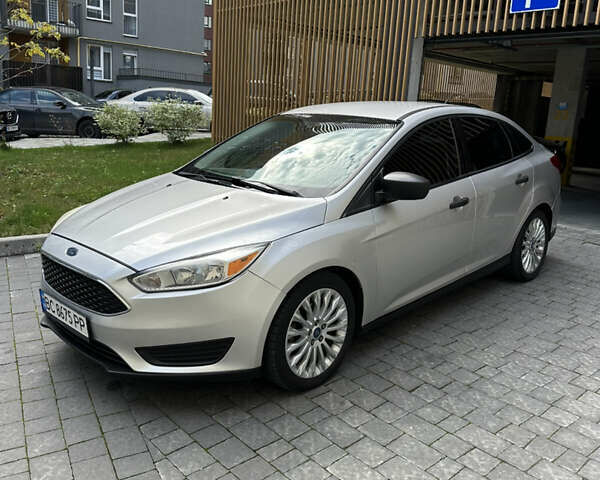Сірий Форд Фокус, об'ємом двигуна 2 л та пробігом 143 тис. км за 7900 $, фото 2 на Automoto.ua