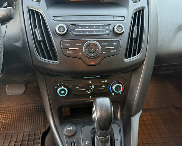 Серый Форд Фокус, объемом двигателя 2 л и пробегом 170 тыс. км за 8100 $, фото 16 на Automoto.ua