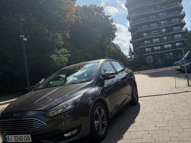 Сірий Форд Фокус, об'ємом двигуна 1 л та пробігом 185 тис. км за 7500 $, фото 1 на Automoto.ua