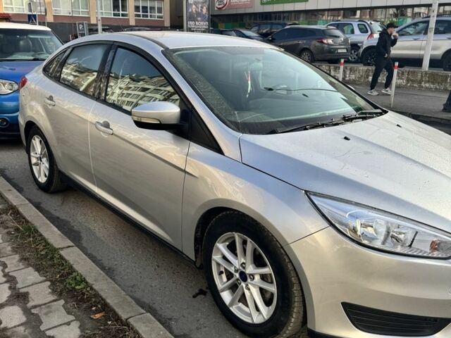 Сірий Форд Фокус, об'ємом двигуна 2 л та пробігом 120 тис. км за 9000 $, фото 1 на Automoto.ua
