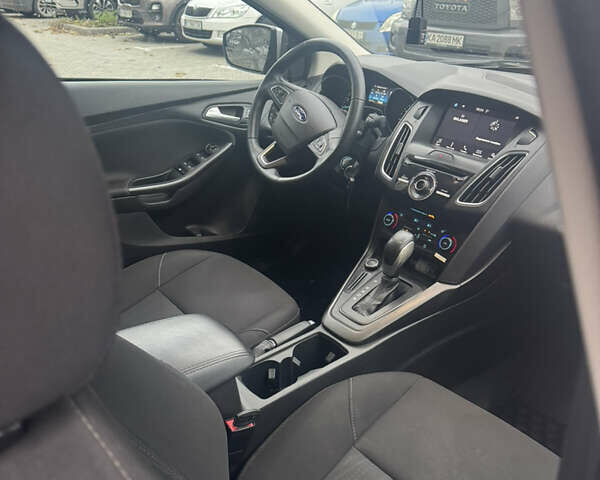 Серый Форд Фокус, объемом двигателя 2 л и пробегом 154 тыс. км за 7800 $, фото 34 на Automoto.ua