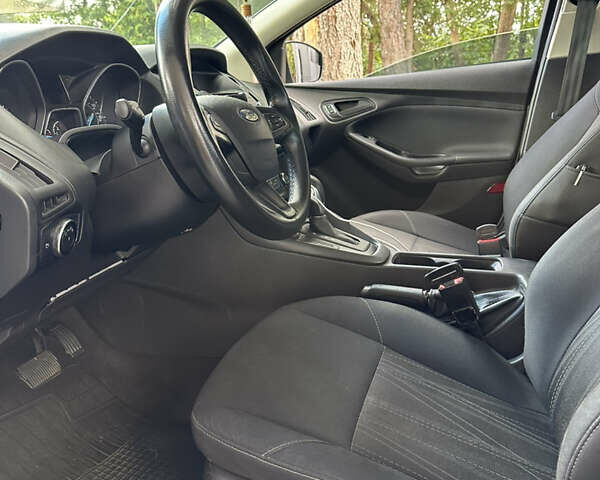 Сірий Форд Фокус, об'ємом двигуна 2 л та пробігом 143 тис. км за 7900 $, фото 8 на Automoto.ua