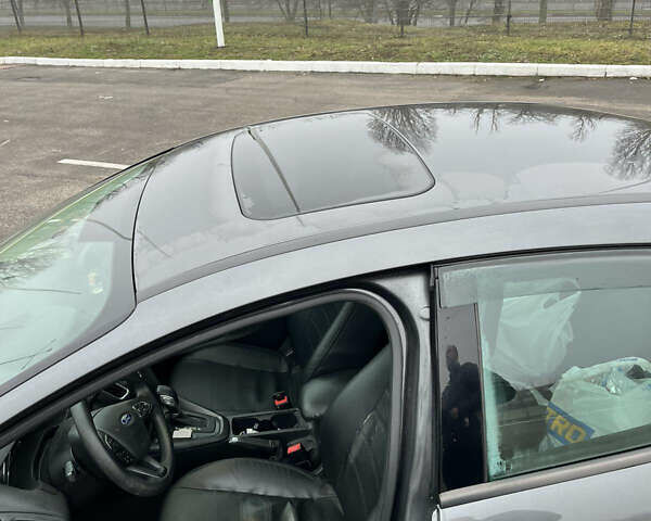 Серый Форд Фокус, объемом двигателя 2 л и пробегом 200 тыс. км за 8000 $, фото 5 на Automoto.ua