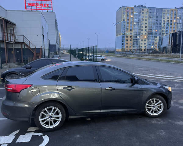 Сірий Форд Фокус, об'ємом двигуна 2 л та пробігом 82 тис. км за 8700 $, фото 5 на Automoto.ua