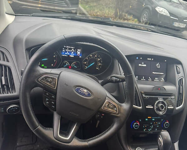 Серый Форд Фокус, объемом двигателя 2 л и пробегом 154 тыс. км за 7800 $, фото 41 на Automoto.ua