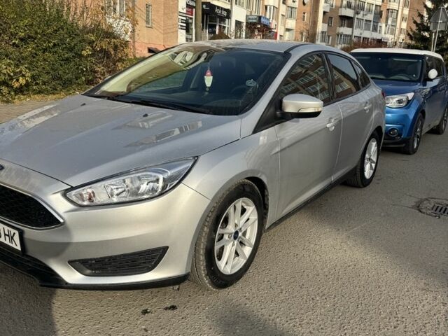 Сірий Форд Фокус, об'ємом двигуна 2 л та пробігом 120 тис. км за 9000 $, фото 2 на Automoto.ua