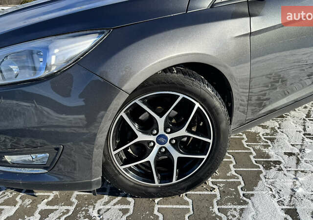 Серый Форд Фокус, объемом двигателя 2 л и пробегом 119 тыс. км за 9800 $, фото 25 на Automoto.ua