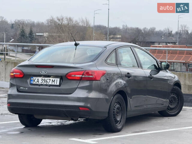 Серый Форд Фокус, объемом двигателя 2 л и пробегом 155 тыс. км за 7800 $, фото 5 на Automoto.ua