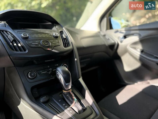 Серый Форд Фокус, объемом двигателя 2 л и пробегом 127 тыс. км за 7800 $, фото 7 на Automoto.ua