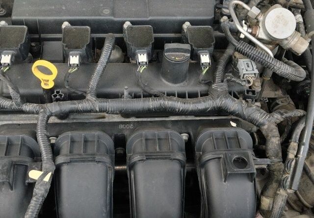 Сірий Форд Фокус, об'ємом двигуна 2 л та пробігом 142 тис. км за 8999 $, фото 18 на Automoto.ua