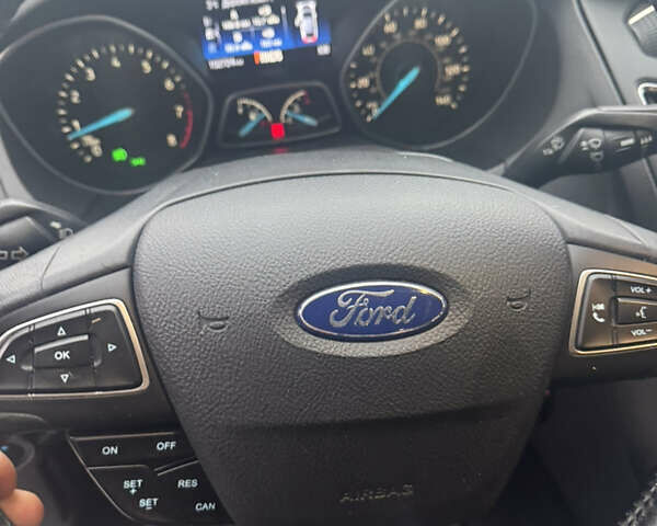 Серый Форд Фокус, объемом двигателя 2 л и пробегом 154 тыс. км за 7800 $, фото 35 на Automoto.ua