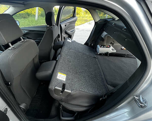 Сірий Форд Фокус, об'ємом двигуна 2 л та пробігом 143 тис. км за 7900 $, фото 13 на Automoto.ua